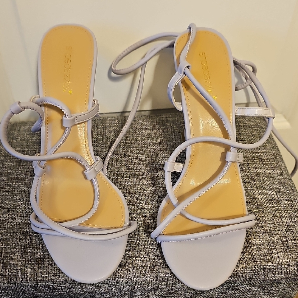 Shoe Dazzle Women's Lavender Strappy Wedges